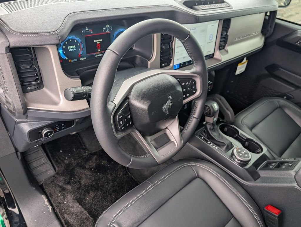 New 2025 Ford Bronco Outer Banks w/ Sasquatch Package image 19