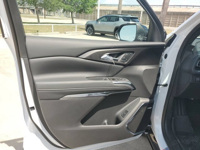 New 2026 Chevrolet Traverse High Country w/ LPO, Floor Liner Package FWD image 17
