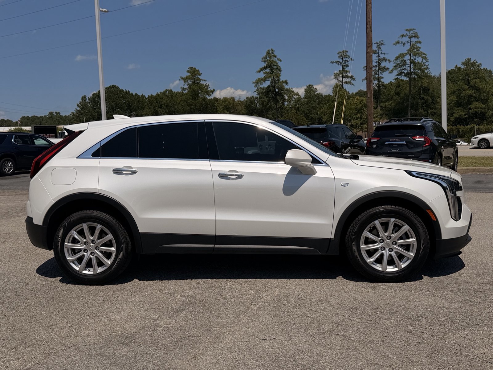 Used 2023 Cadillac XT4 Luxury FWD image 13