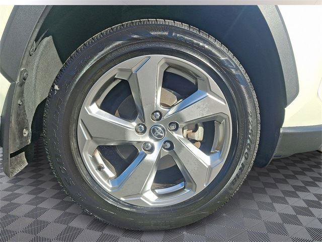 Used 2021 Toyota RAV4 Limited image 8