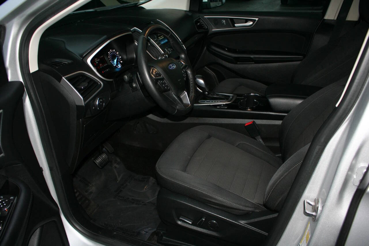 Used 2018 Ford Edge SEL image 9