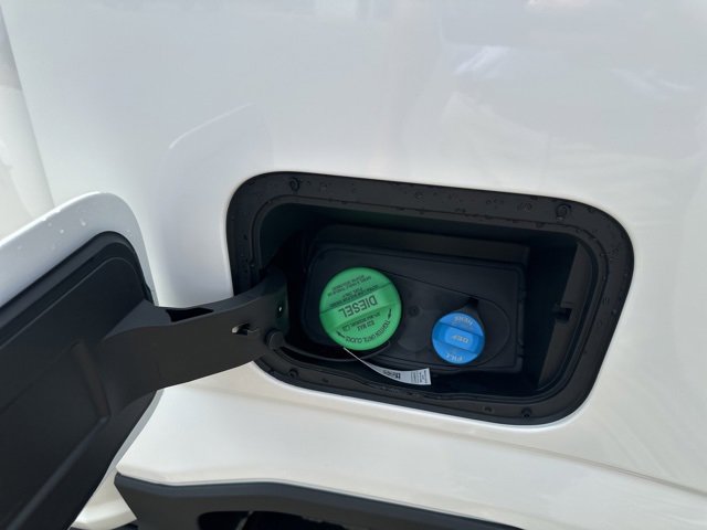 New 2025 Ford F250 Lariat w/ Lariat Ultimate Package image 23