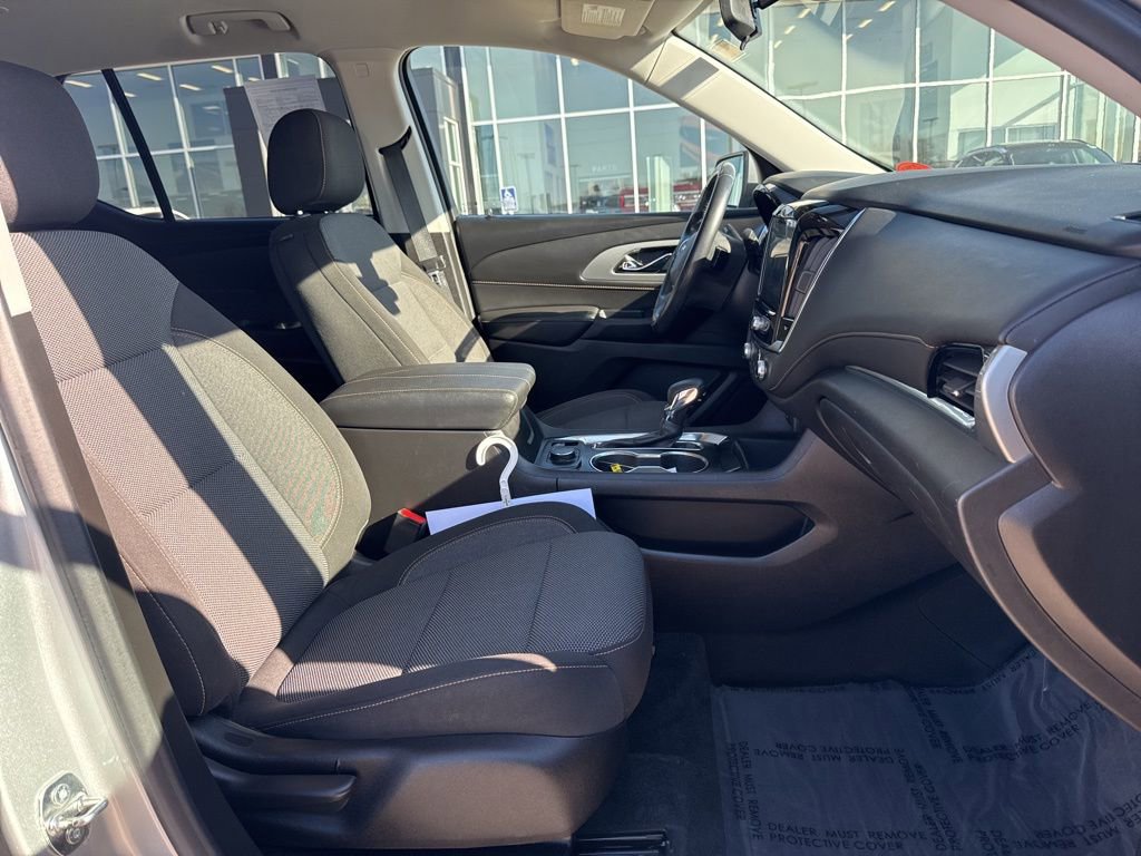 Used 2021 Chevrolet Traverse LT AWD/4WD image 26