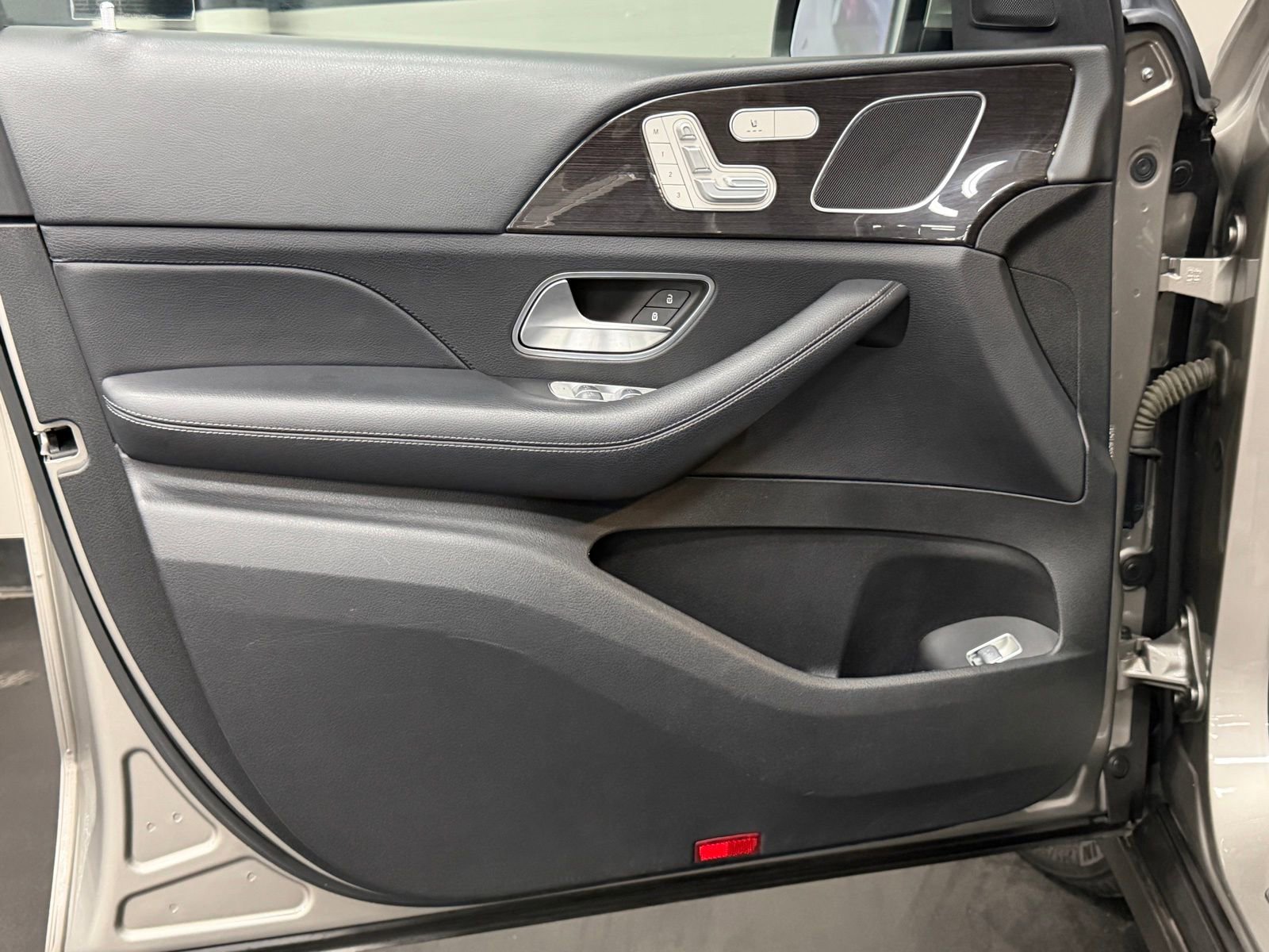 Used 2020 Mercedes-Benz GLE 350 4MATIC image 21