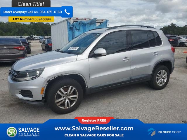 Used 2015 Volkswagen Tiguan S image 1