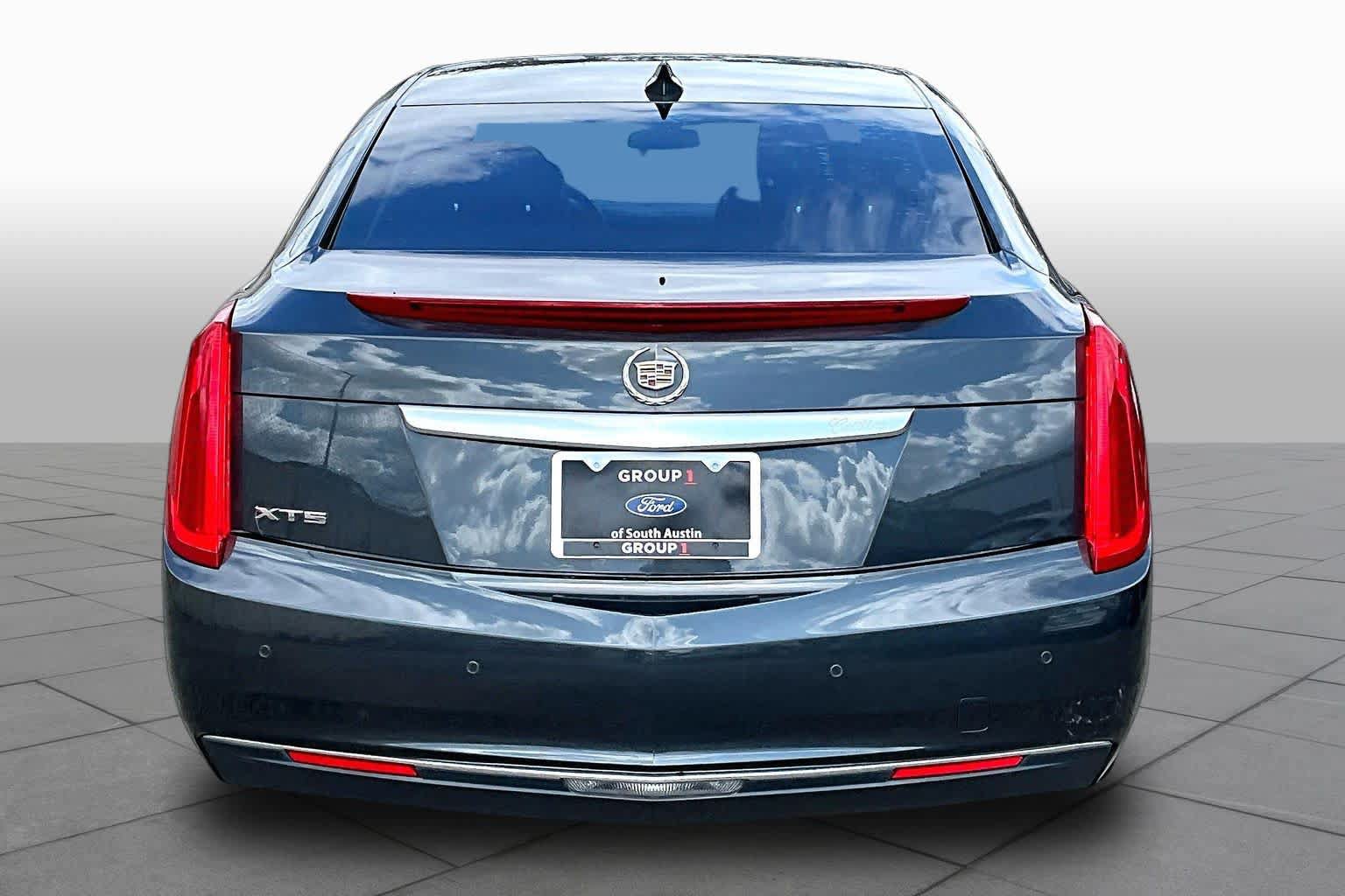 Used 2015 Cadillac XTS FWD image 5