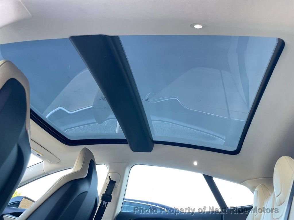 Used 2013 Tesla Model S Performance RWD image 16