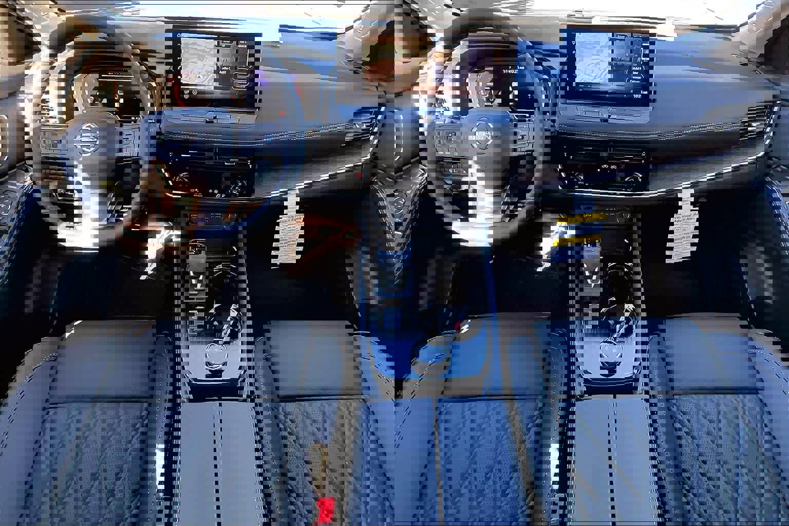 New 2026 Nissan Rogue Platinum image 5