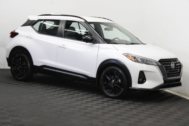 Used 2021 Nissan Kicks SR w/ SR Premium Package FWD image 1