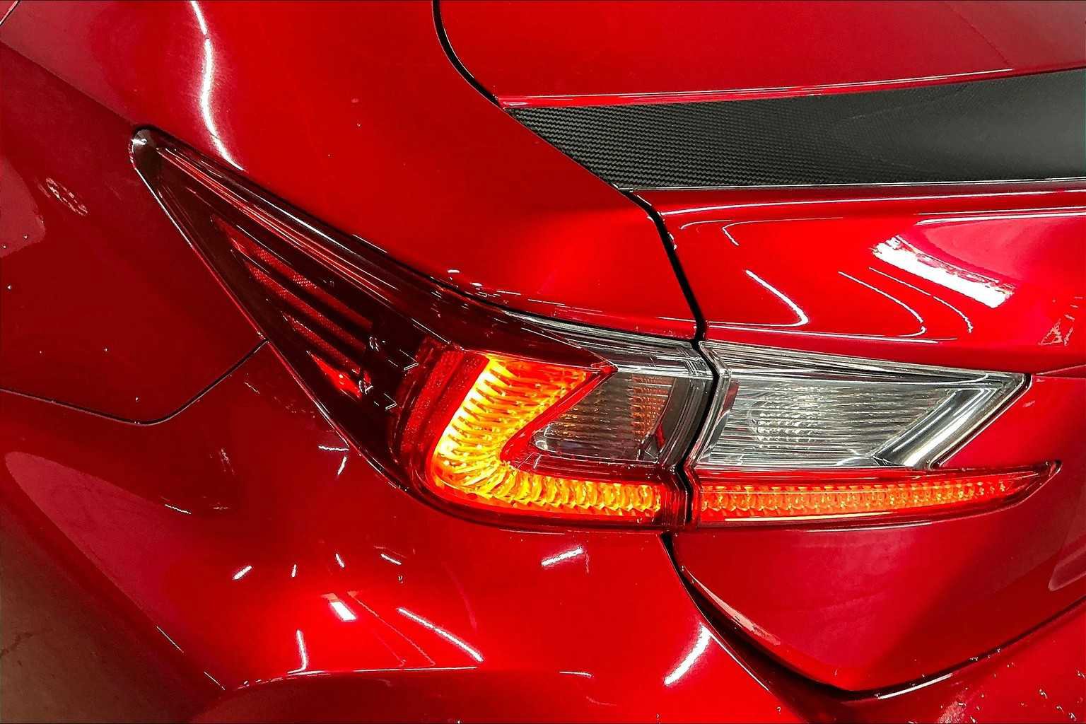 Used 2017 Lexus RC F image 31