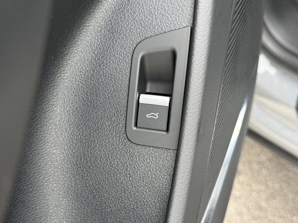 Used 2024 Audi RS Q8 image 22