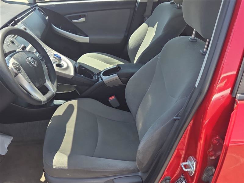 Used 2015 Toyota Prius Two FWD image 5