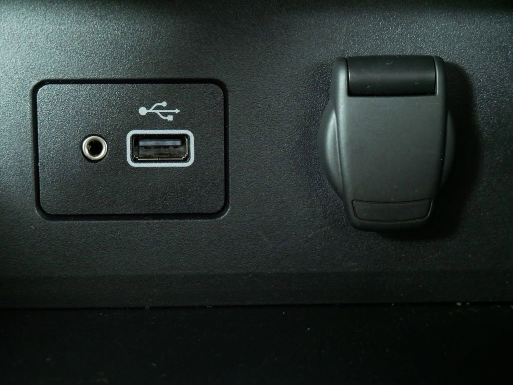 Used 2023 Nissan Sentra S image 32