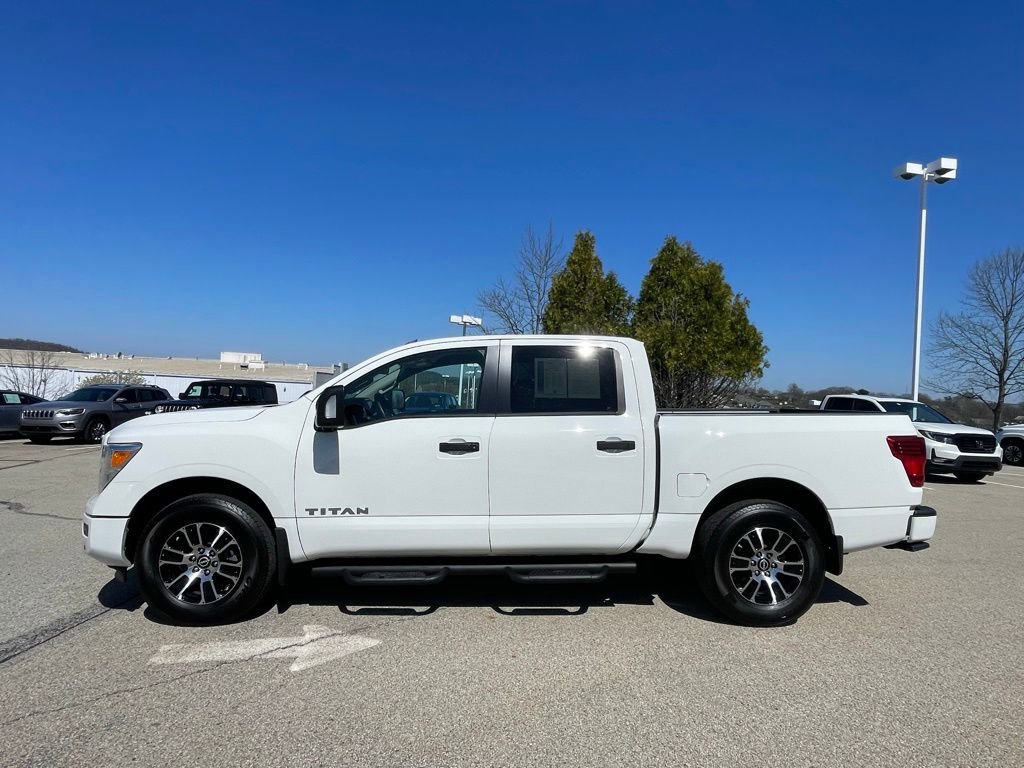 Used 2024 Nissan Titan SV w/ SV Convenience Package image 6