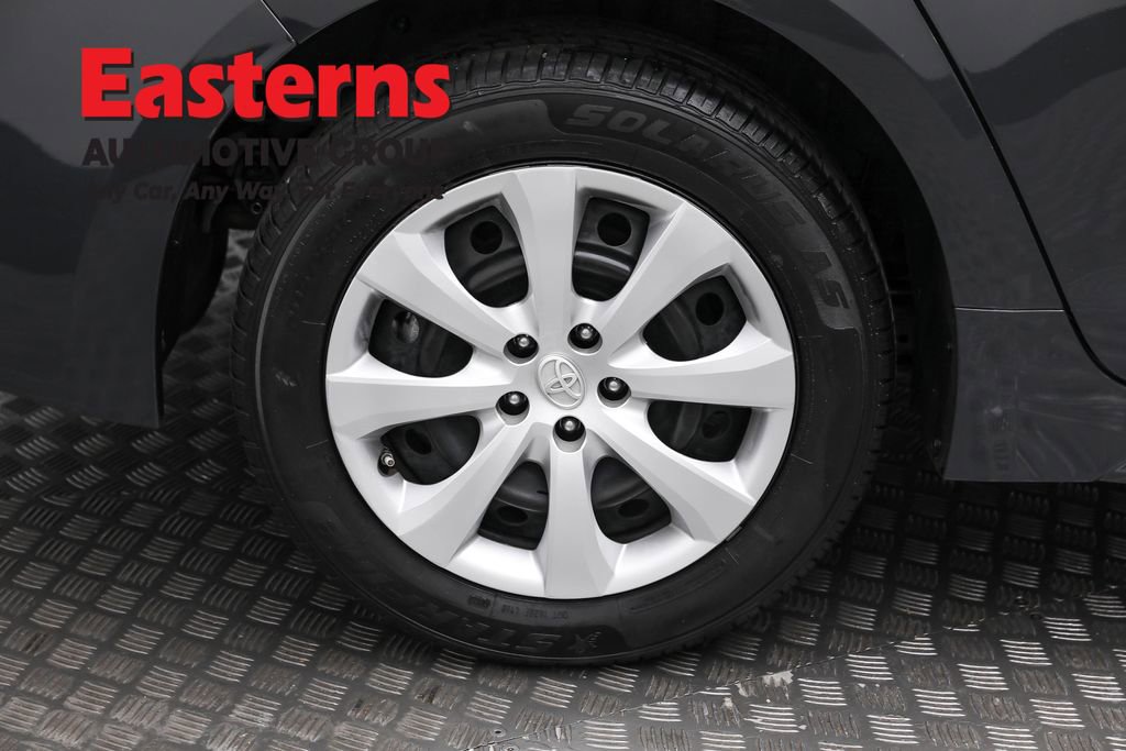 Used 2023 Toyota Corolla LE w/ Carpet Mat Package (TMS) FWD image 30