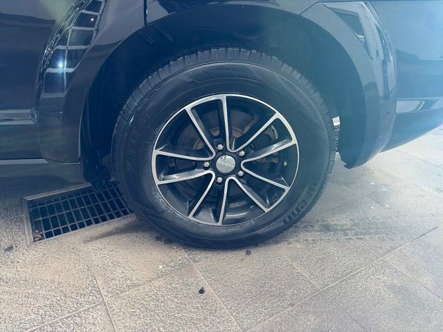 Used 2017 Dodge Journey SE w/ Flexible Seating Group image 39