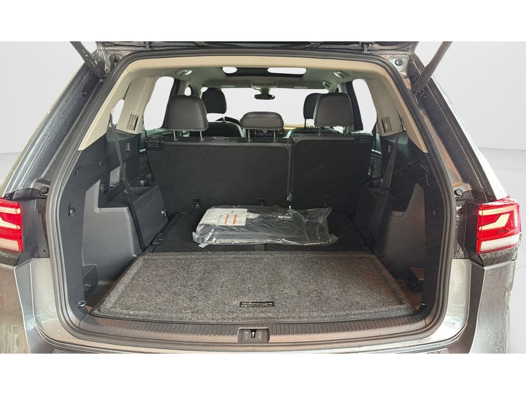 Certified 2023 Volkswagen Atlas SEL R-Line AWD/4WD image 28