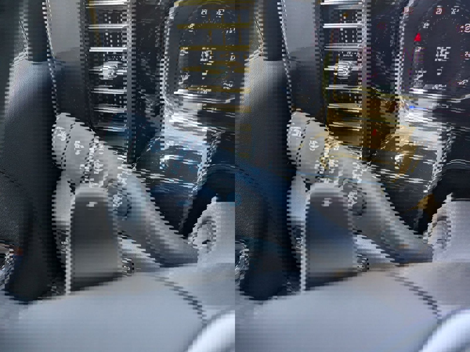 New 2025 GMC Sierra 1500 SLT w/ SLT Premium Plus Package image 15