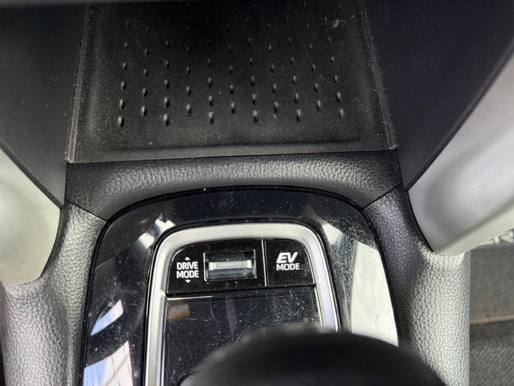 Used 2023 Toyota Corolla Cross AWD Hybrid image 23