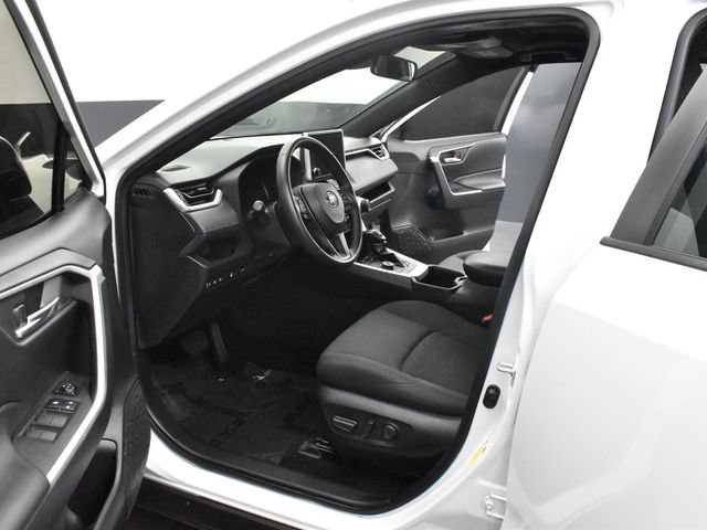 Used 2023 Toyota RAV4 SE w/ Convenience Package AWD/4WD image 8