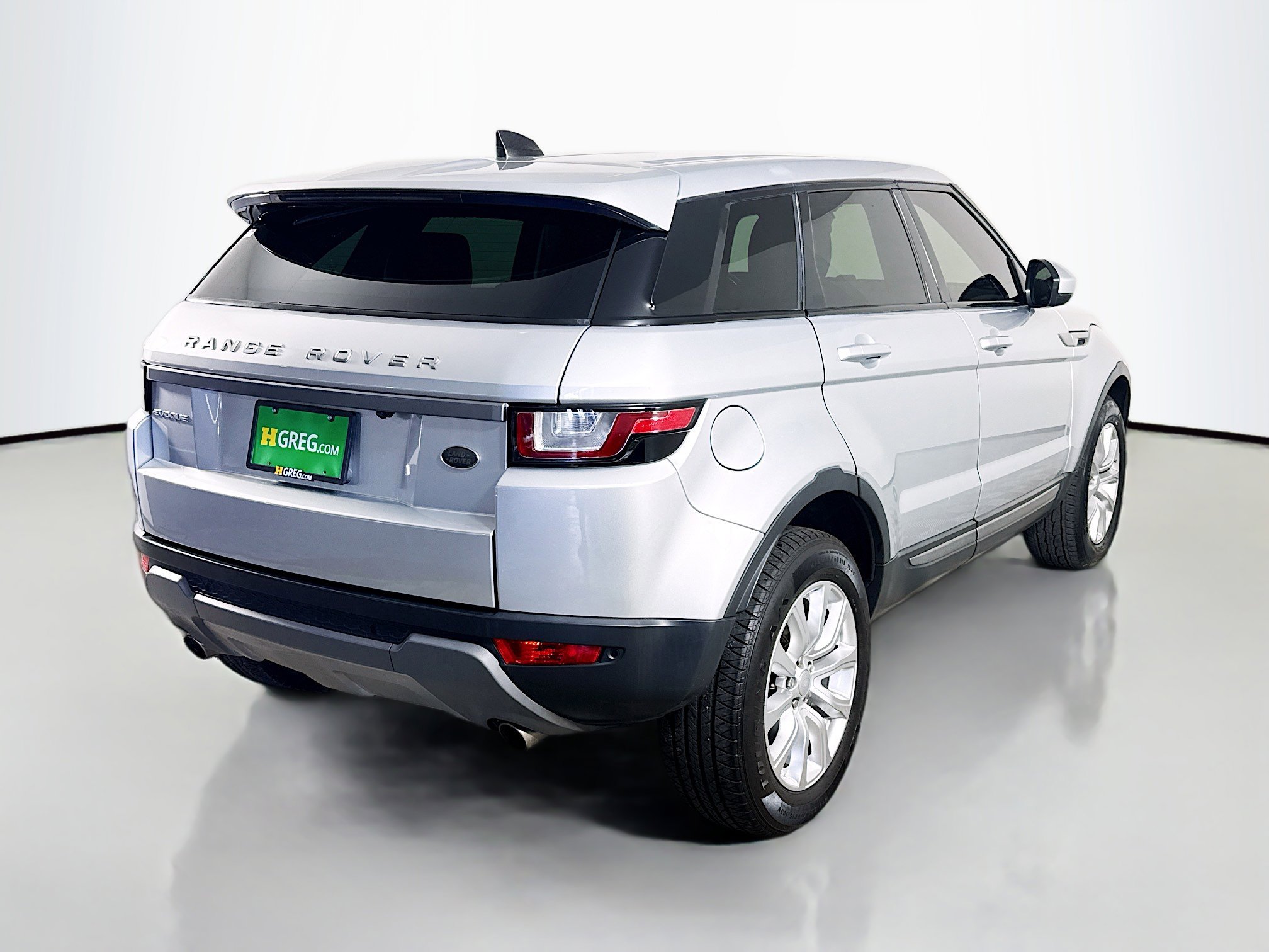 Used 2018 Land Rover Range Rover Evoque SE AWD/4WD image 10