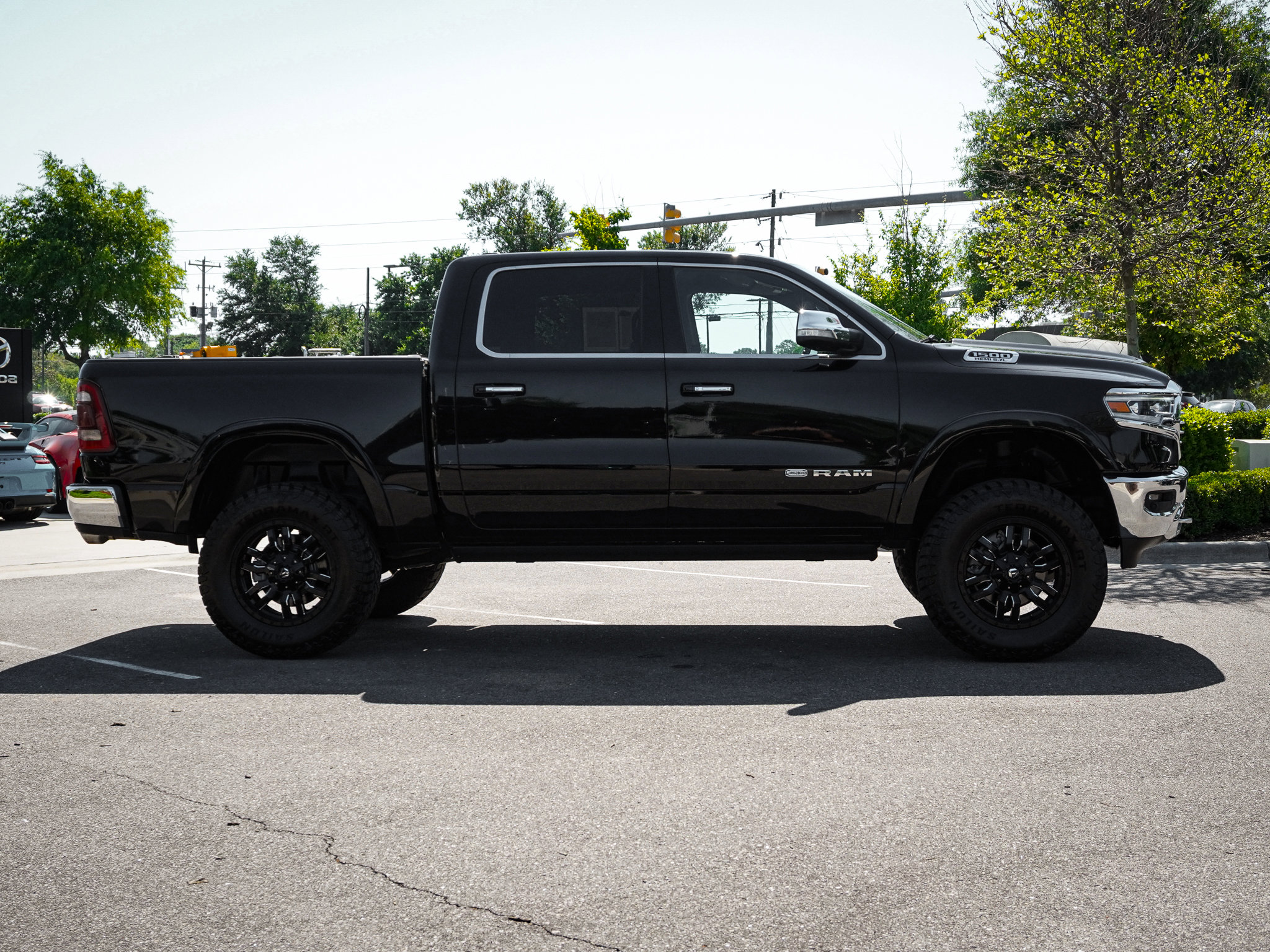 Used 2019 RAM 1500 Limited image 12