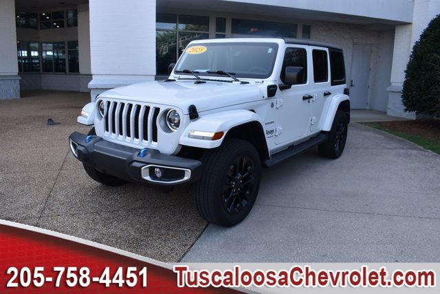 Used 2023 Jeep Wrangler Unlimited Sahara w/ Cold Weather Group AWD/4WD image 5