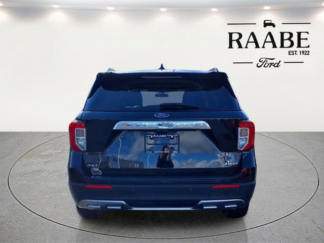 Used 2024 Ford Explorer XLT w/ Equipment Group 202A AWD/4WD image 6