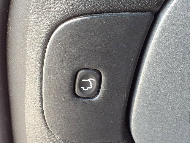 Used 2017 Jeep Cherokee Limited w/ Luxury Group image 8