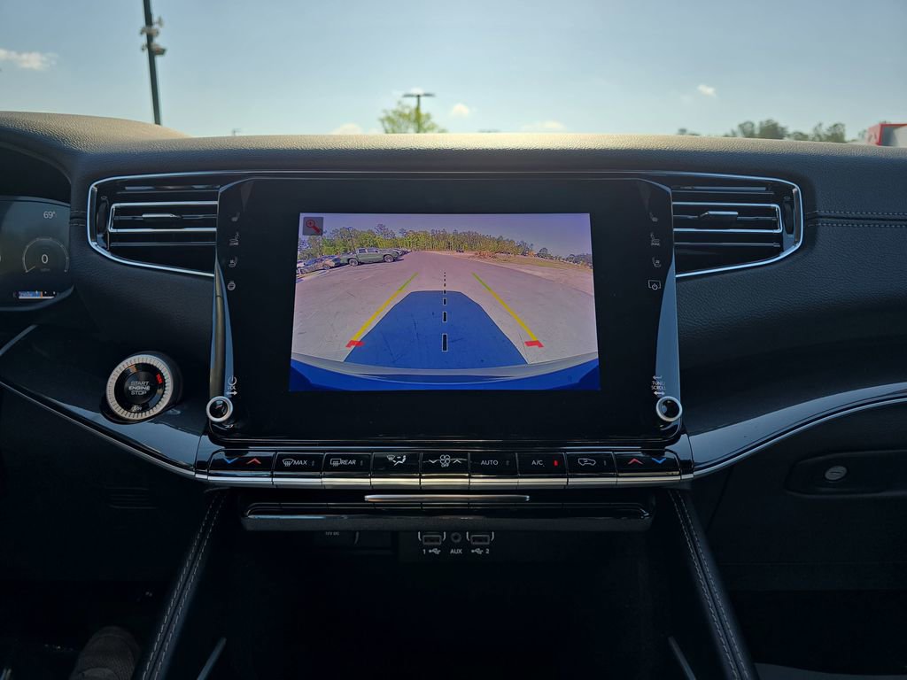 Used 2024 Jeep Wagoneer 4WD image 28