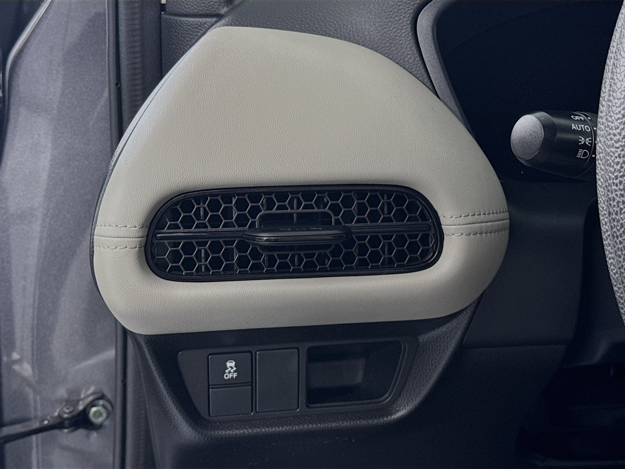 Certified 2024 Honda HR-V LX image 10