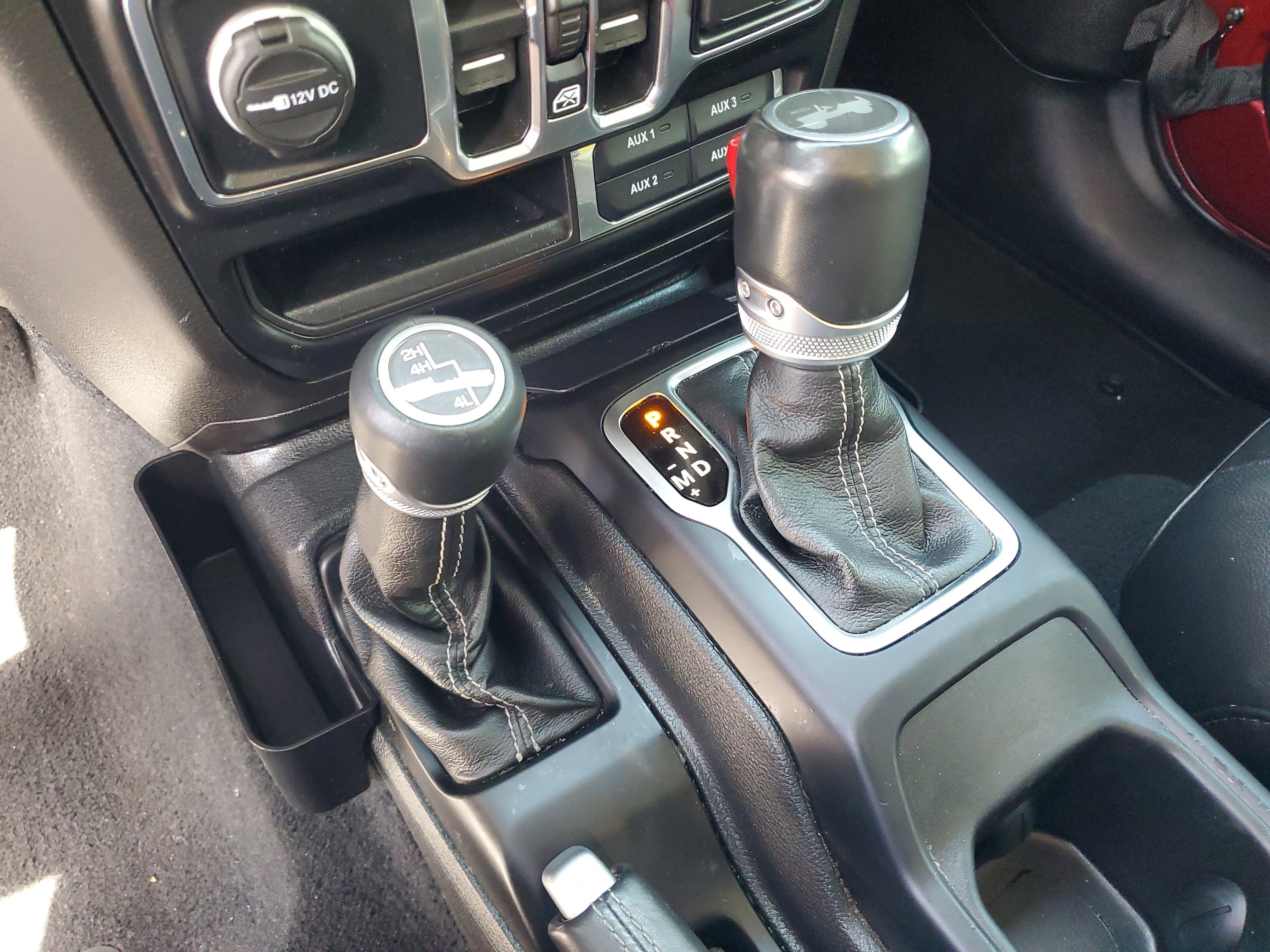 Used 2021 Jeep Wrangler Unlimited Sahara AWD/4WD image 22