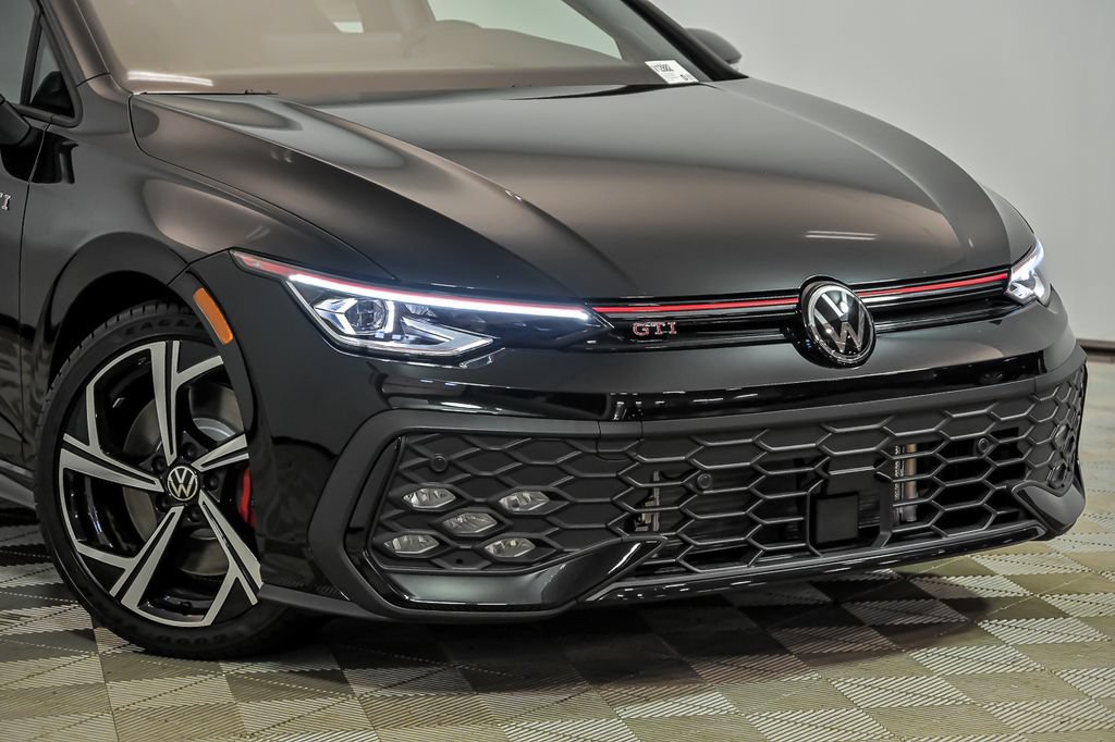 New 2026 Volkswagen GTI SE FWD image 2