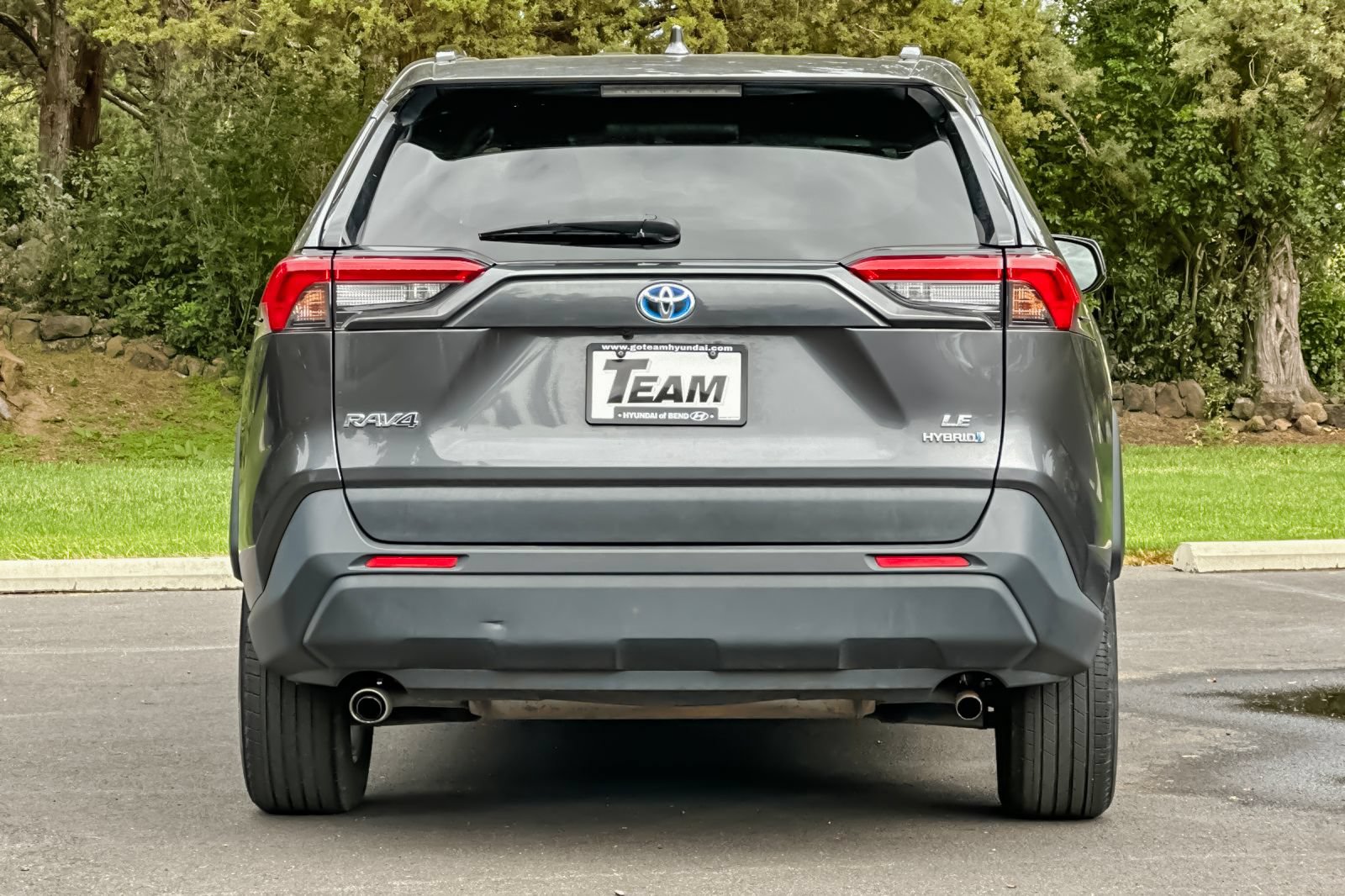 Used 2022 Toyota RAV4 LE AWD/4WD image 5