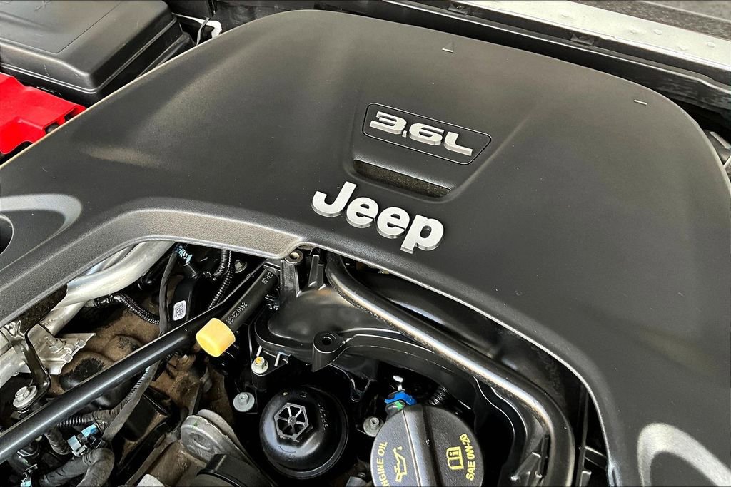 Used 2021 Jeep Gladiator Overland w/ Popular Equipment Package image 35