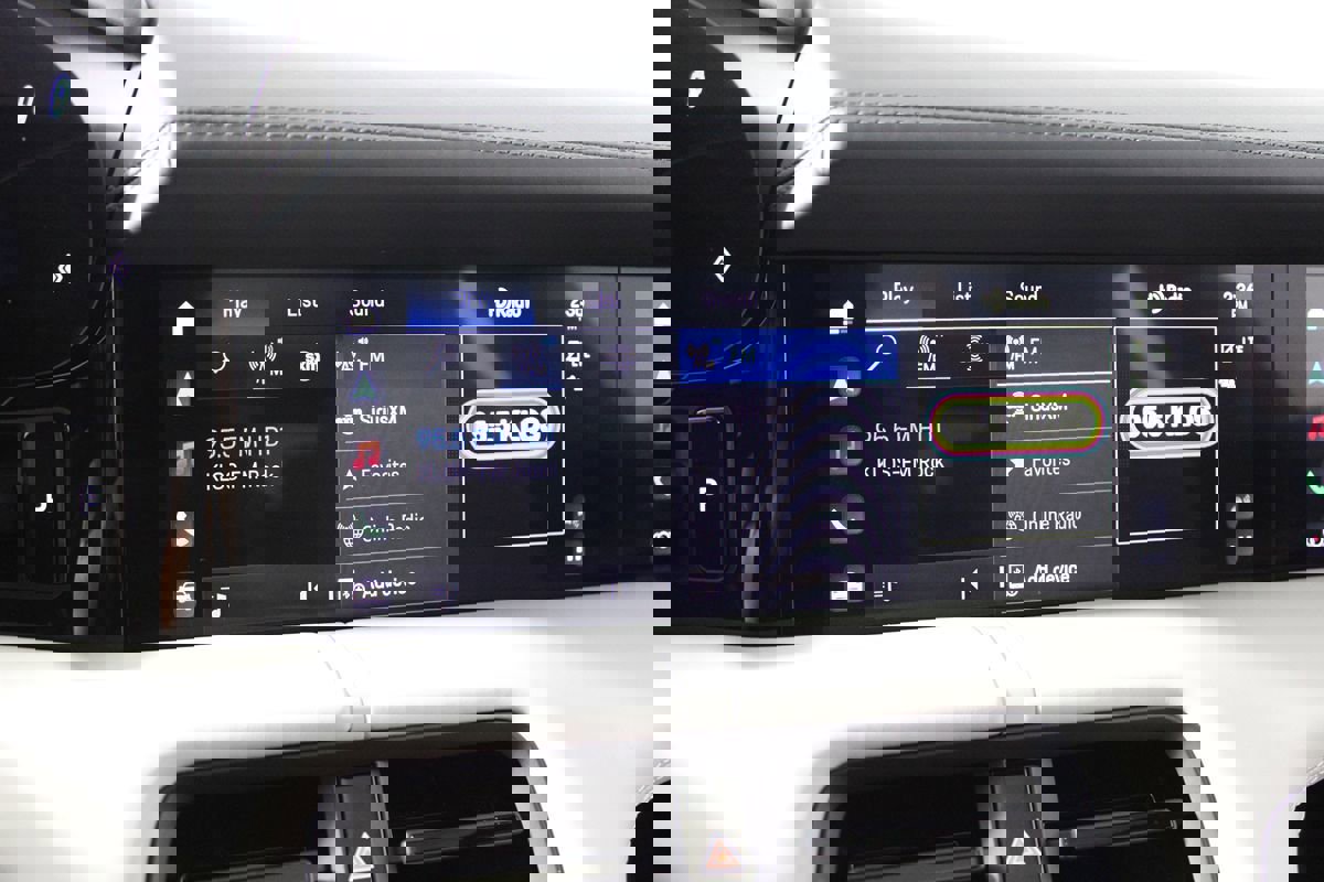 Used 2023 Porsche Taycan w/ Premium Package RWD image 35