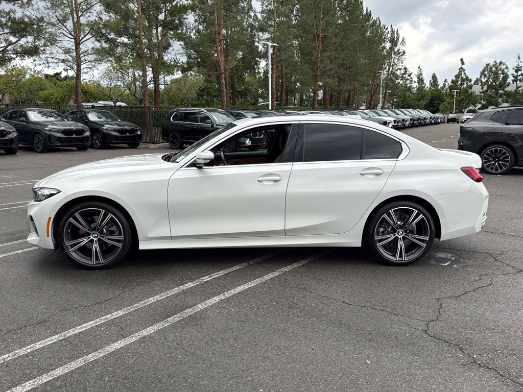 Used 2024 BMW 330i Sedan w/ Convenience Package RWD image 13