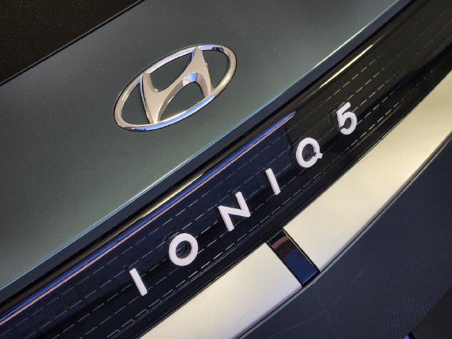 Certified 2024 Hyundai Ioniq 5 SEL AWD/4WD image 9