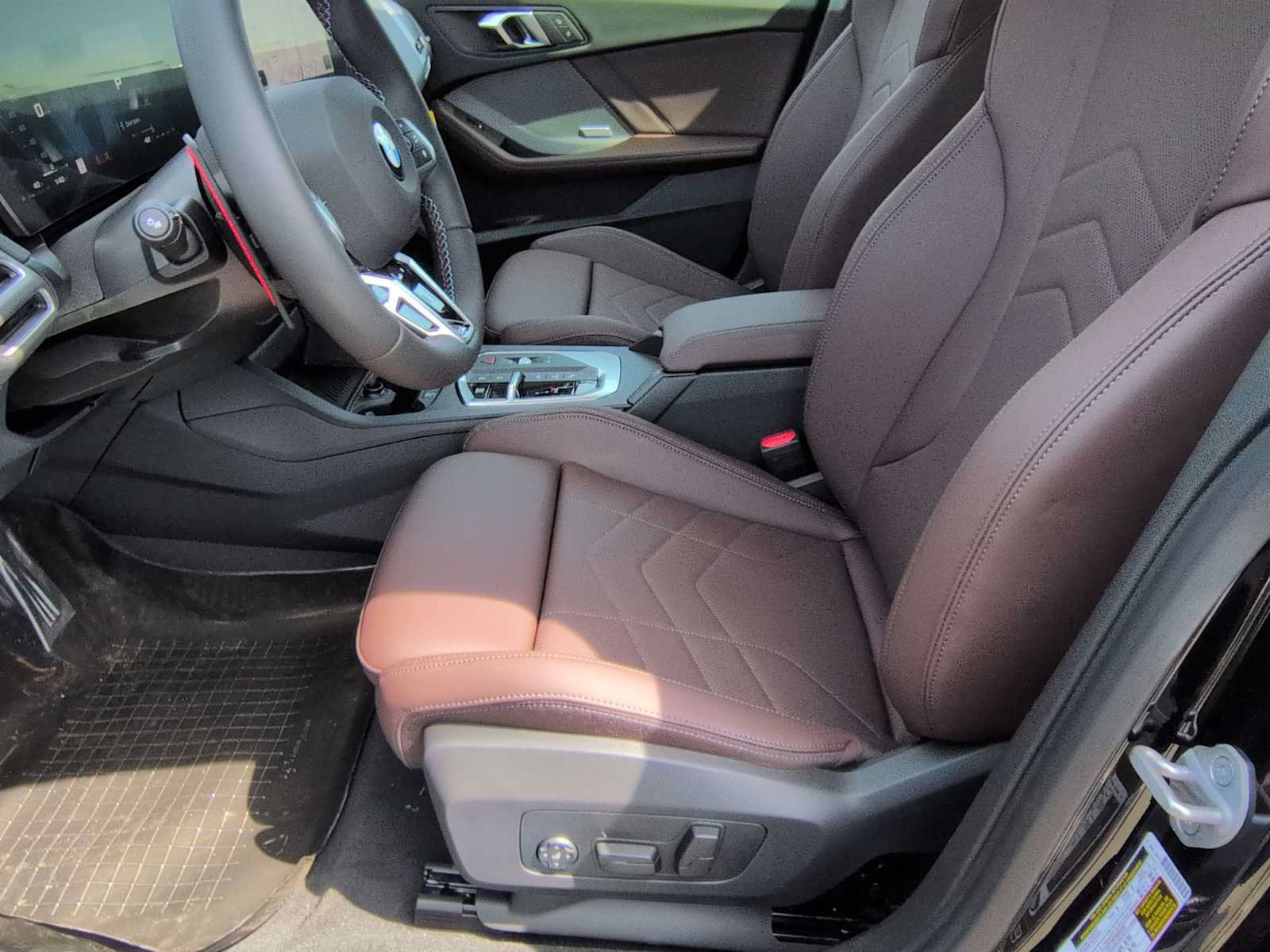 Used 2026 BMW M235i xDrive w/ Technology Package AWD/4WD image 17