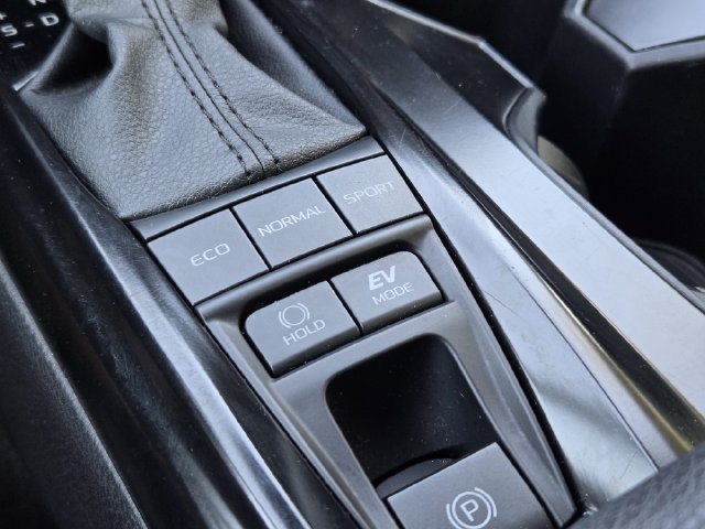 Used 2026 Toyota Camry LE FWD image 27