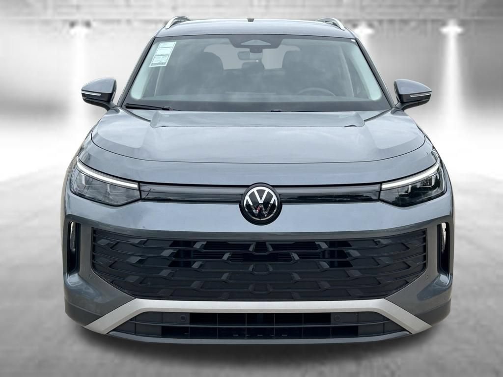 Certified 2026 Volkswagen Tiguan S w/ 18" Wheel Package FWD image 8