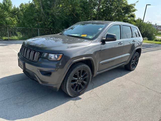Certified 2020 Jeep Grand Cherokee Altitude AWD/4WD image 2