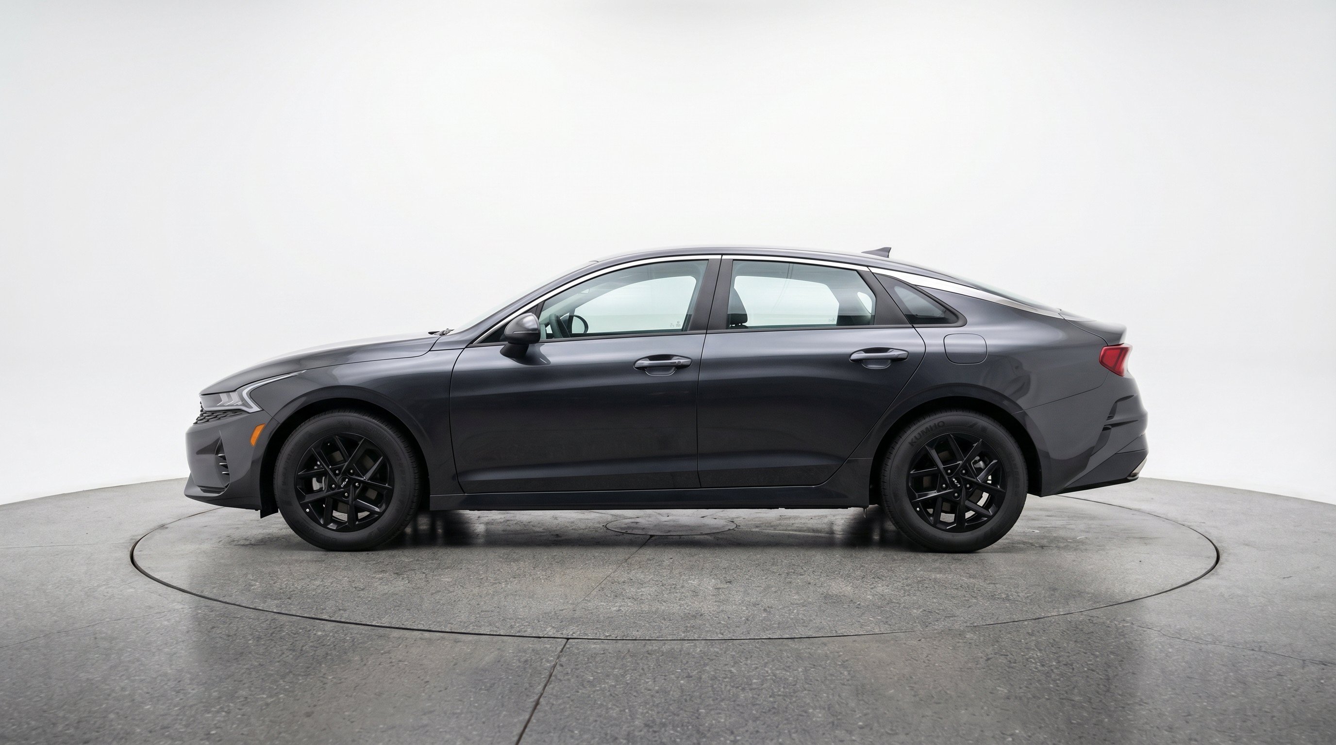 Used 2025 Kia K5 LXS FWD image 5