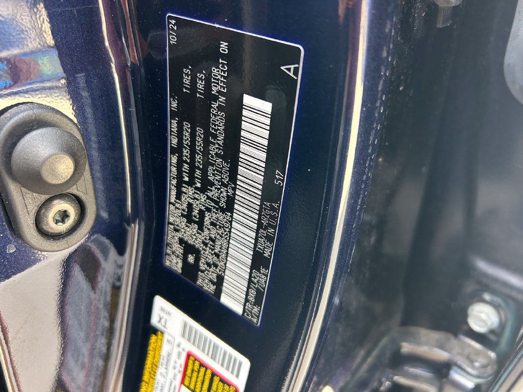 Used 2024 Toyota Highlander Platinum FWD image 10