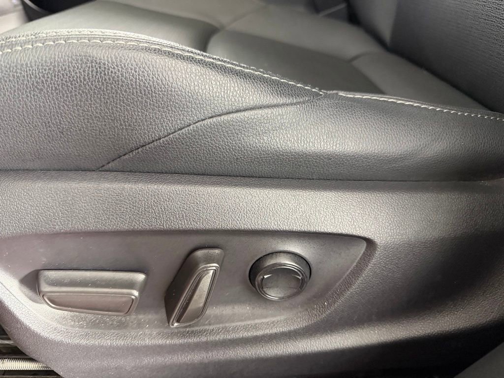 Used 2023 Subaru Solterra AWD image 23