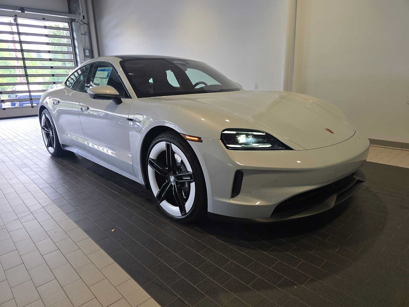 New 2026 Porsche Taycan AWD/4WD image 9