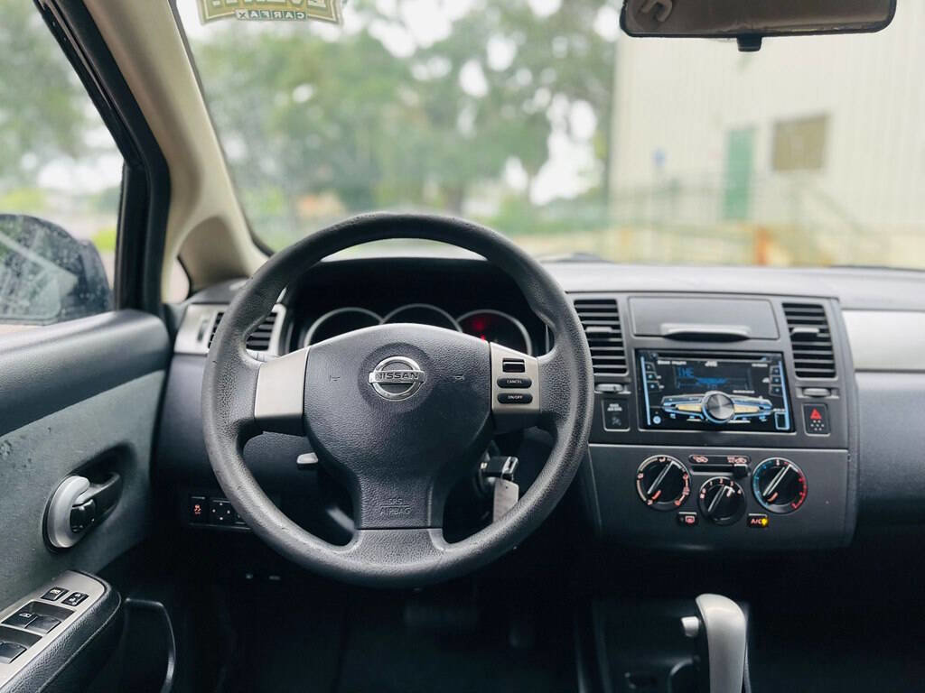 Used 2012 Nissan Versa 1.8 S w/ Plus Pkg image 14