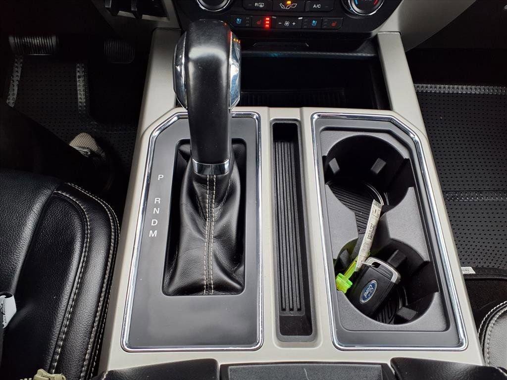 Used 2020 Ford F150 Lariat image 19