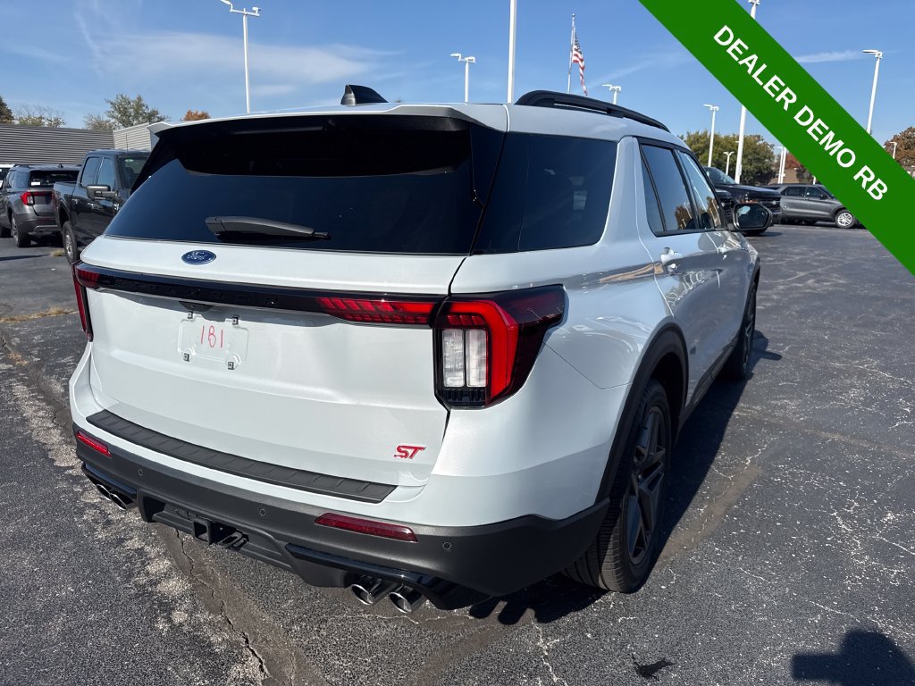Used 2026 Ford Explorer ST w/ Sun And Sound Package AWD/4WD image 10