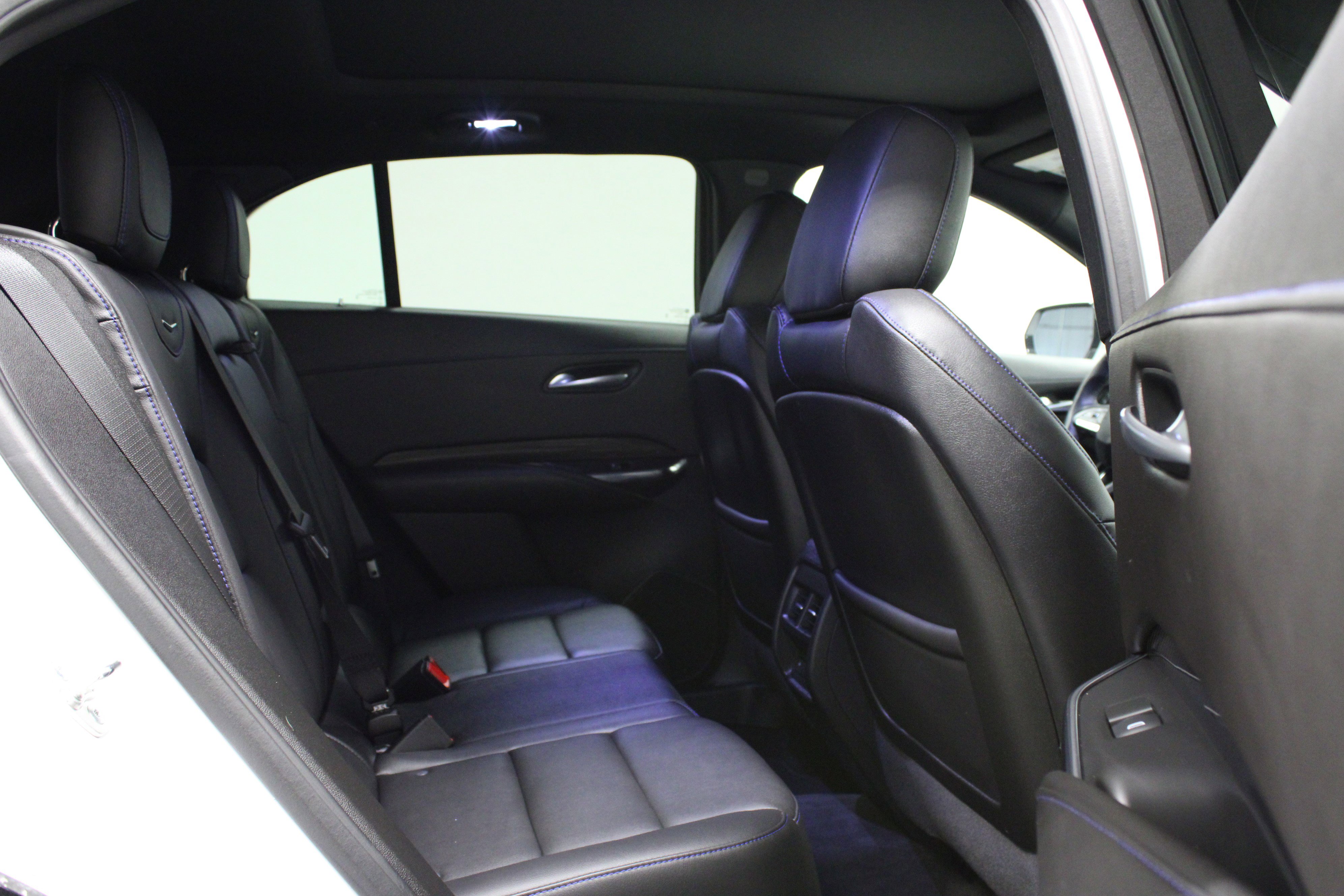 Used 2024 Cadillac XT4 Sport image 16